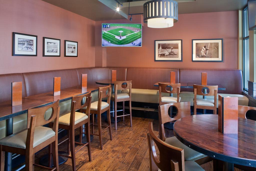 Silver Cloud Hotel - Seattle Stadium Екстериор снимка